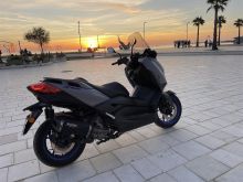 Yamaha X Max