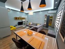 Jepet me qera apartament 2+1+2 tek stacioni i pare ne Plazh