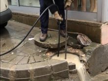 Bejm hapjen e kanalizimit kompania xheki