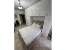 RRUGA E BARRIKADAVE,JAPIM GARSONIERE ME QIRA! Neom127751