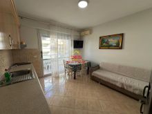 🔑🏡 JEPET APARTAMENT 1+1 ME QIRA NË LUNGOMARE, VLORË