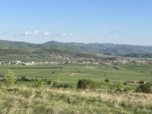 Shitet parcella ne kufc te eperme 13.60 m2