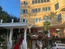Ofrojme apartament 2+1+post parkimi me Qera ne Durres,Qender