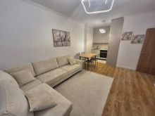 📌 Jepet me Qira – Apartament 1+1 pranë Bar Artisti, Astir (