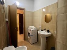JEPET APARTAMENT ME QERA TEK SHKEMBI I KAVAJES SIPER SHINAVE