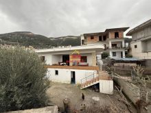 SHITET SHTËPI PRIVATE 2 KATËSHE NË UJË TË FTOHTË , VLORË