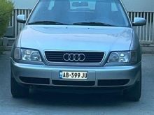 Audi a6 viti 1995 makina e mbajtur akull