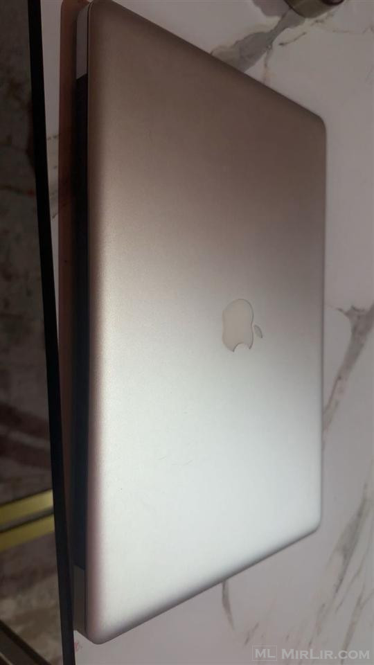 shitet laptopi apple