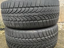 235/35 R19