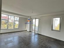SHITET APARTAMENT 2+1+BALLKON \"ALI DEMI,KOMPLEKSI MANGALEMI\"