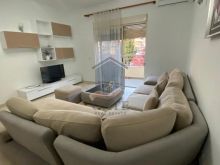 Jepet me Qira Apartament 3+1 me Verandë 30 m² – Durrës