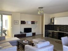 Ofrohet apartament 2+1 me qera 