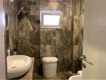 Ofrohet apartament 3+1 per shitje me cmim okazion 