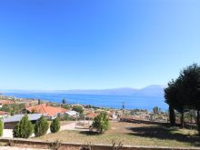Okazion Vile ne shitje Pogradec (Memelisht ) Pamje Nga Liqen