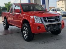 ISUZU D.MAX  2011 2.5TD 4X4 MANUAL  ME DOGAN PERFECT