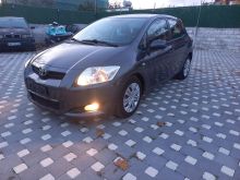 SHES TOYOTA AURIS 1.4 NAFT GJENDJA PERFEKT