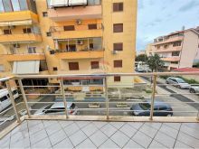 Apartament me qera