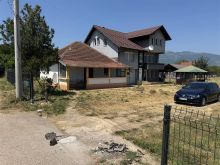 Shrëpi me parcel  800 m3 vitomiric