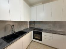 Apartament 2+1 me qira tek Rruga e Kavajës