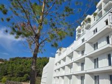 Shitet apartament ne ranen e hedhun
