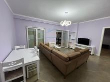 JEPET 1+1 ME QERA TEK SELVIA, TIRANE