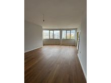 0683487469 Shitet, Apartament 1+1, Fresku , Tiranë