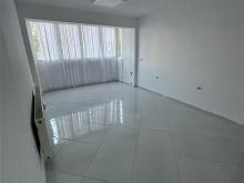 Lokal me qera  ne Ulpiane me Termokos 75m2