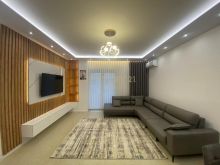 super apartament me qera tek rruga e rwe e portit durres,