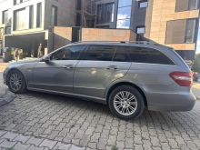 Shes Mercedes E 250