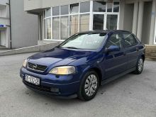 Shitet Opel Astra
