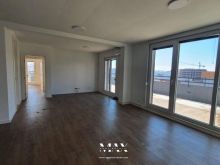 Banese & Zyre me qira  Penthouse Muharrem Fejza 380 m2