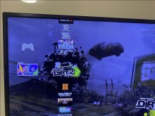 Shitet ps3 500gb me 30 lojera te instaluara