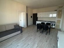 Jepet me qera apartament 1+1 ne Bathore/350 euro