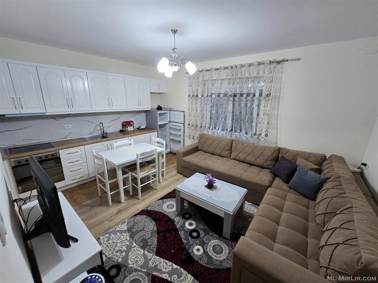 Duplex Super Komod pranë Pazarit të Vjetër - 2 Dhoma Gjumi - thumbnail 2