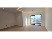 APARTAMENT 2+1+2 TE RRUGA E BARRIKADAVE!