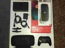 Nintendo Switch, Lojra dhe Aksesore