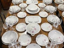 Set pjatash porcelani gjermane, per 12 persona.