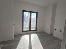 Jepet me qera apartament 2+1 ne Qender