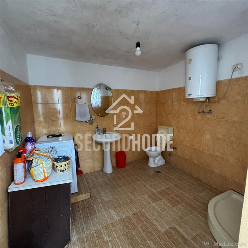 SHITET SHTEPI PRIVATE AFER KOLEGJIT MAARIF,SHKODER - thumbnail 8