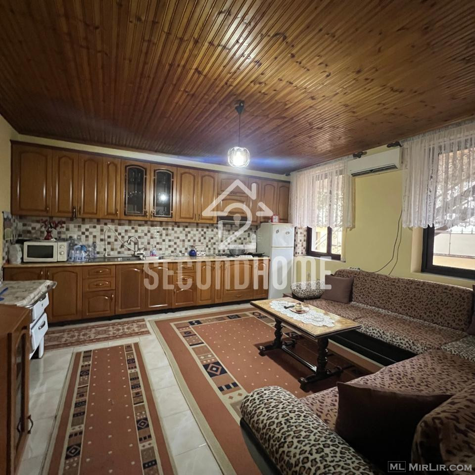 SHITET SHTEPI PRIVATE AFER KOLEGJIT MAARIF,SHKODER - thumbnail 3