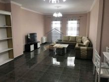 Shitet Apartament 2+1 në Qendër, Zona e Pranverës – Durrës