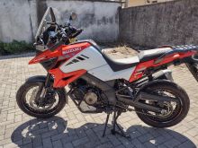 Suzuki V-STROM 1050 XT model viti 2022 i verdhe