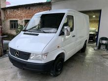 Sprinter 208