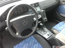 Mercedes Benz Esprit 220 Diesel -98