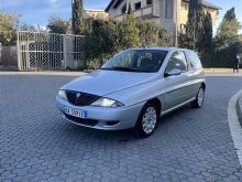 Shitet lanci ypsilon benzin manual viti 2002 ne gjendje shum