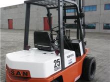 NISSAN 2.5T  --   OKAZION  ---   GJNDJE PERFEKTE..
