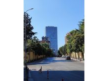 Shitet, Garsionere, Rruga e Elbasanit,Tirane