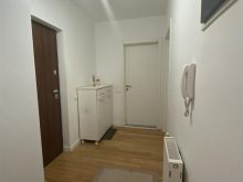 Banes moderne me qera ne Emshir te Narteli 330E