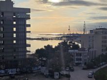 Apartament 1+1 Me Qira Pamje Deti në Durrës Plazh Stacioni i