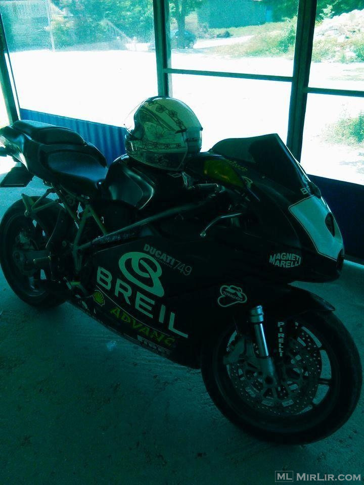 Ducati 749